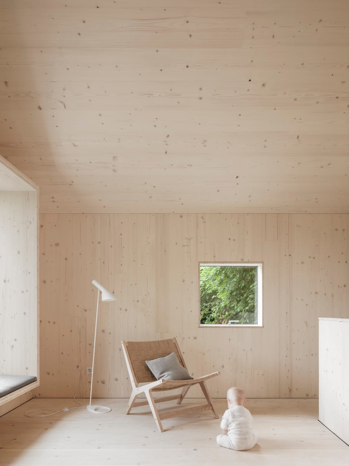 kleine-bleibe-waldwunder-kinderzimmer-fenster